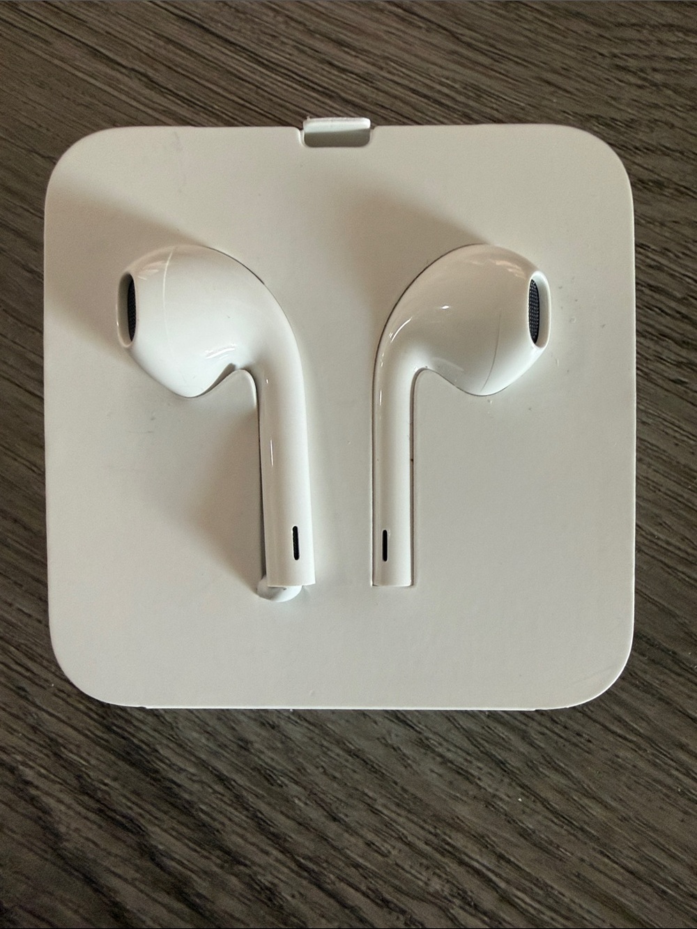 Apple White Wired Earbuds with Inline Microphone